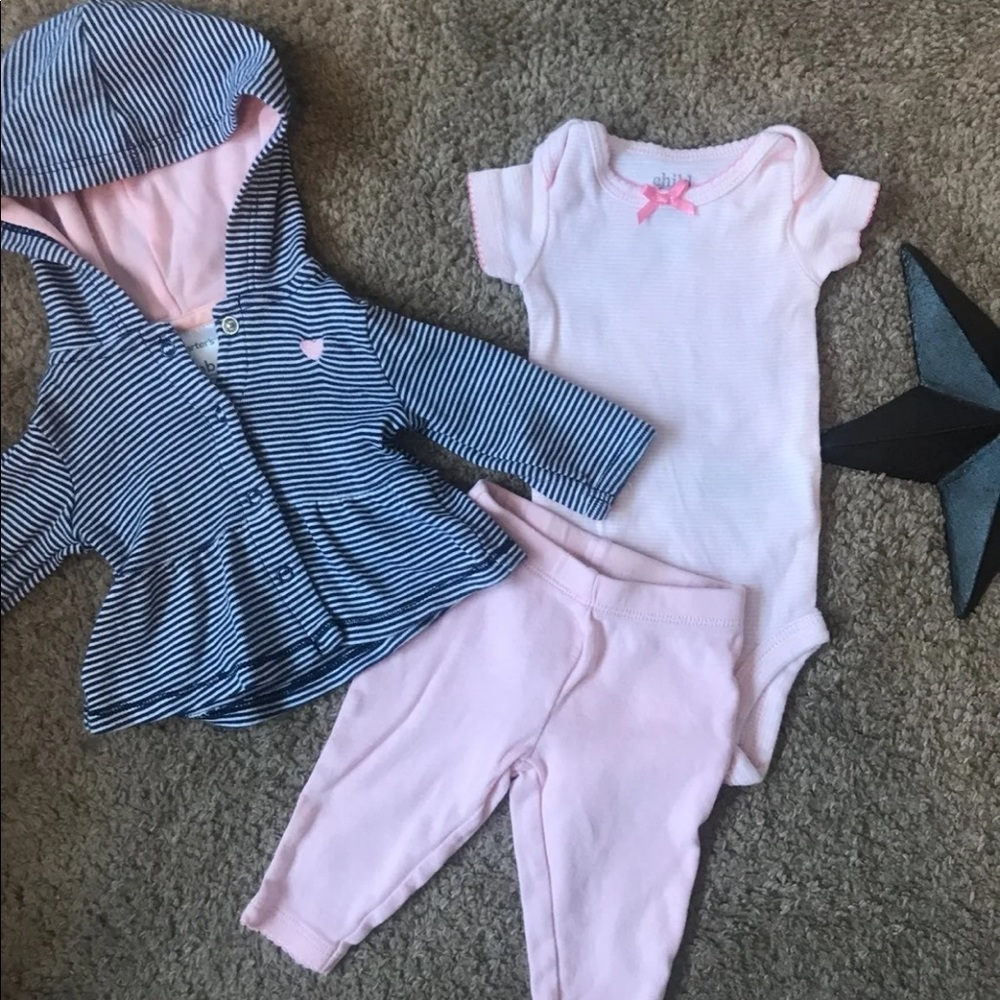Newborn bundle - Picture 3 of 5